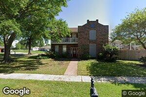 25 W Carmack Dr, Chalmette, LA 70043