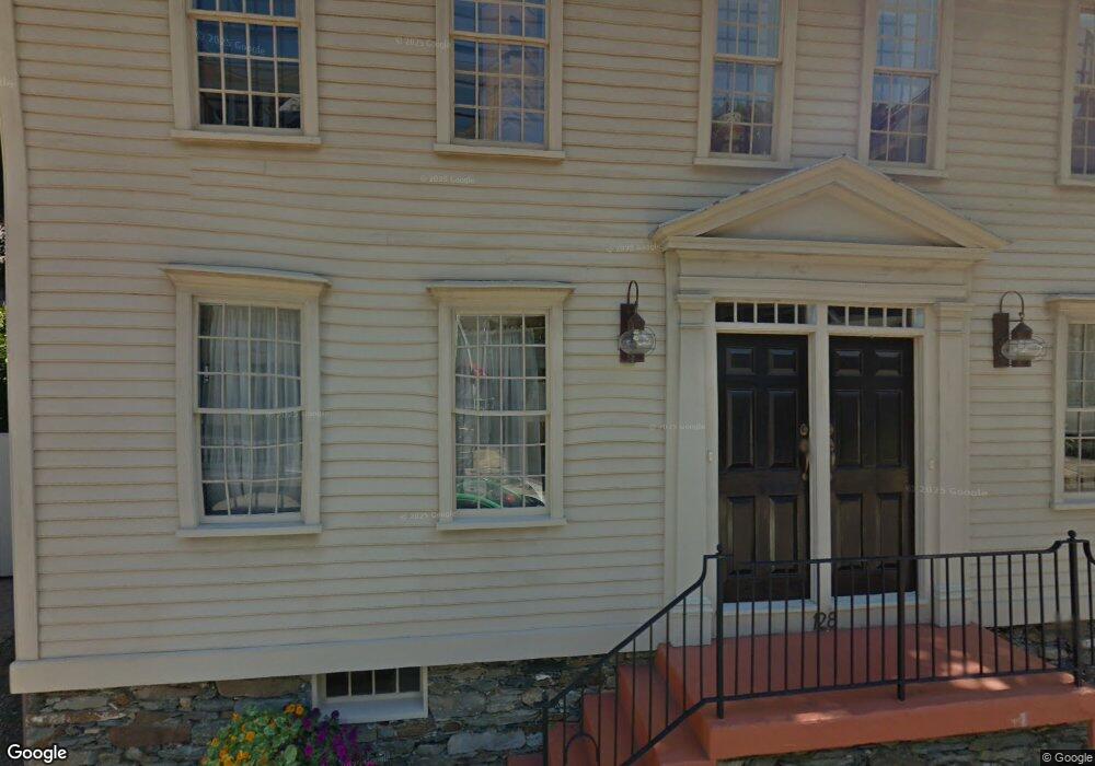 128 Prospect Hill St unit 130, Newport, RI 02840 - photo 1