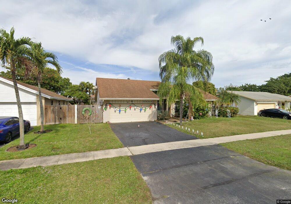 9565 Richmond Cir, Boca Raton, FL 33434 - photo 1