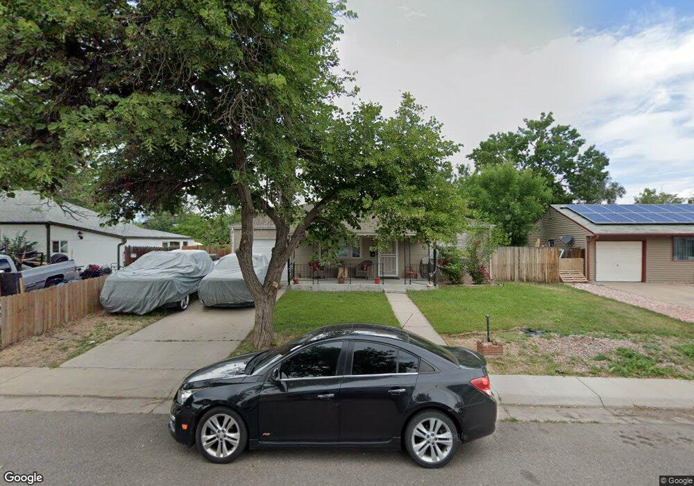 825 Lima St, Aurora, CO 80010 - photo 1