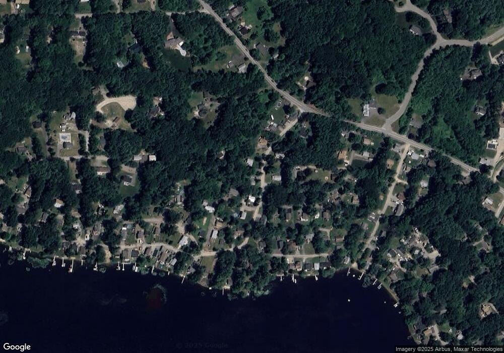 9 Lakeview Ave, Sandown, NH 03873 - photo 1