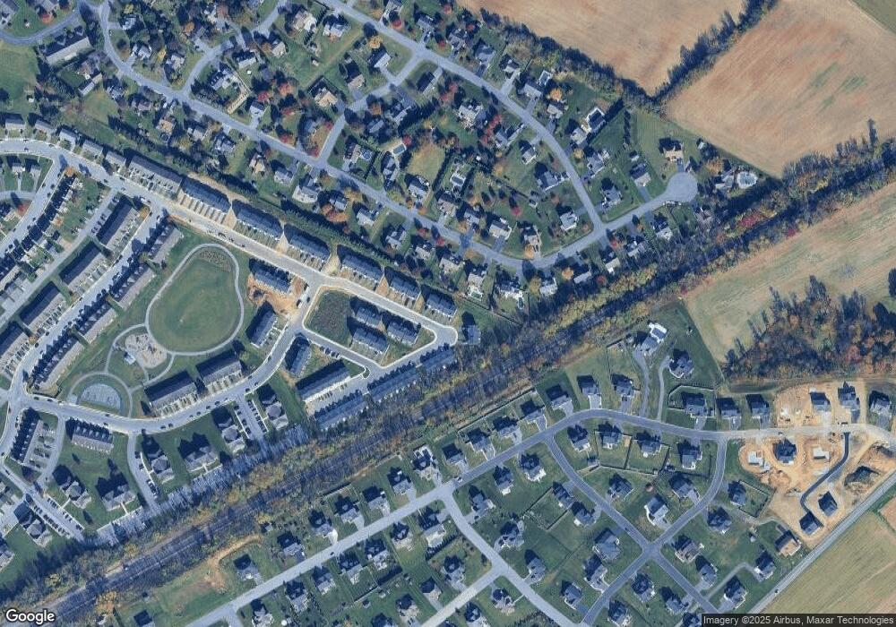 3035 Clinton Ave, Chambersburg, PA 17201 - photo 1