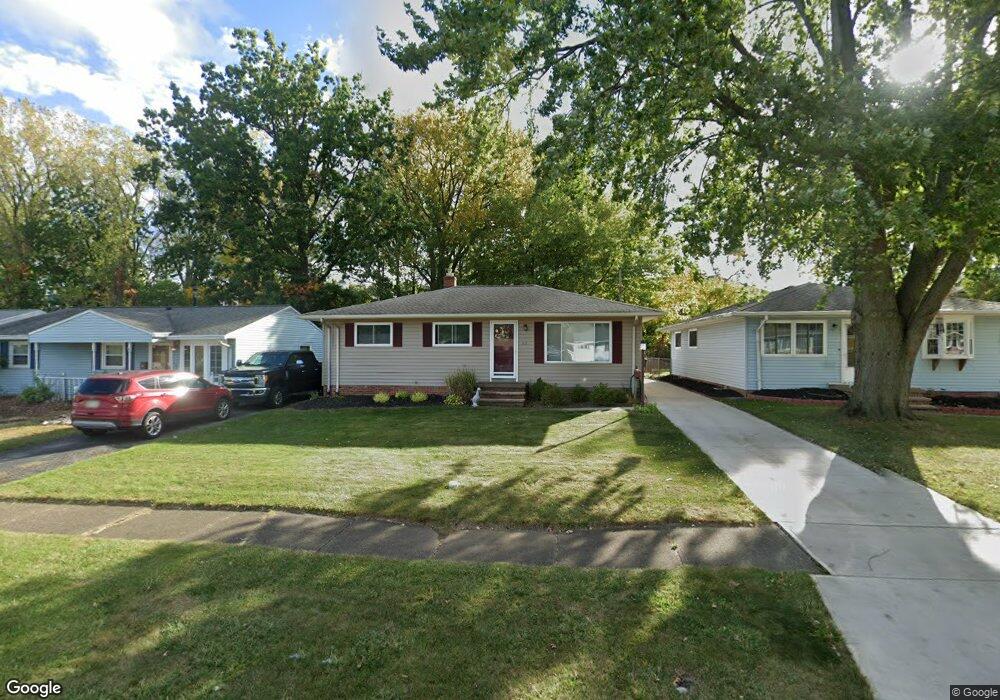 311 Erieview Blvd, Sheffield Lake, OH 44054 - photo 1