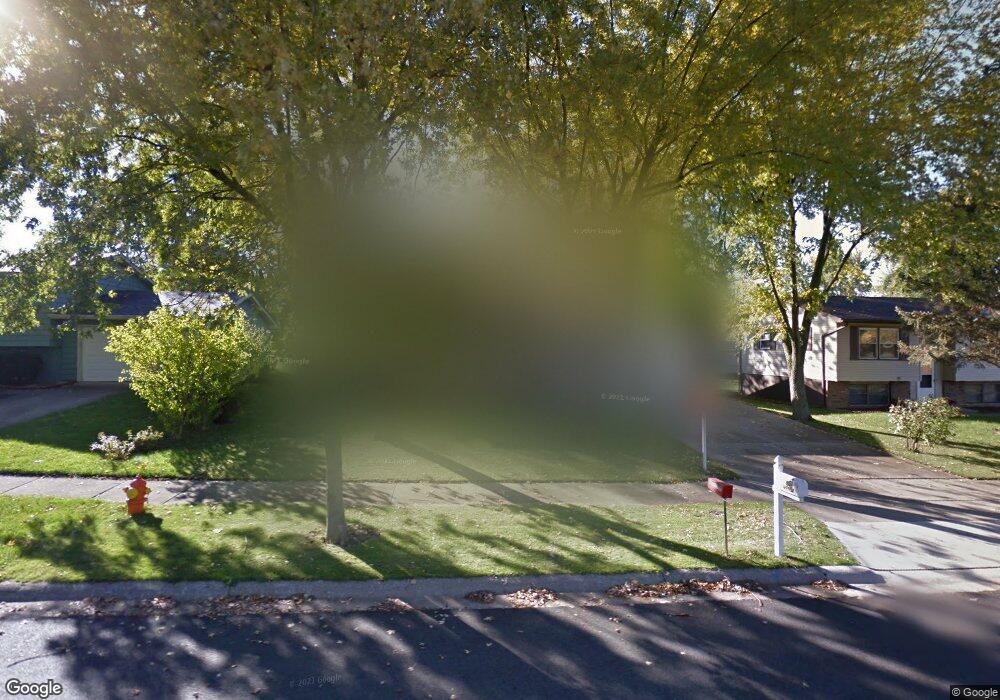 921 S Chase Dr, Crown Point, IN 46307 - photo 1