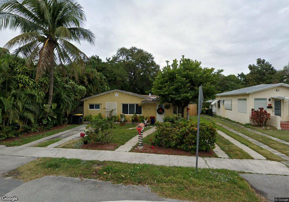 222 SW 7th St, Dania, FL 33004 - photo 1