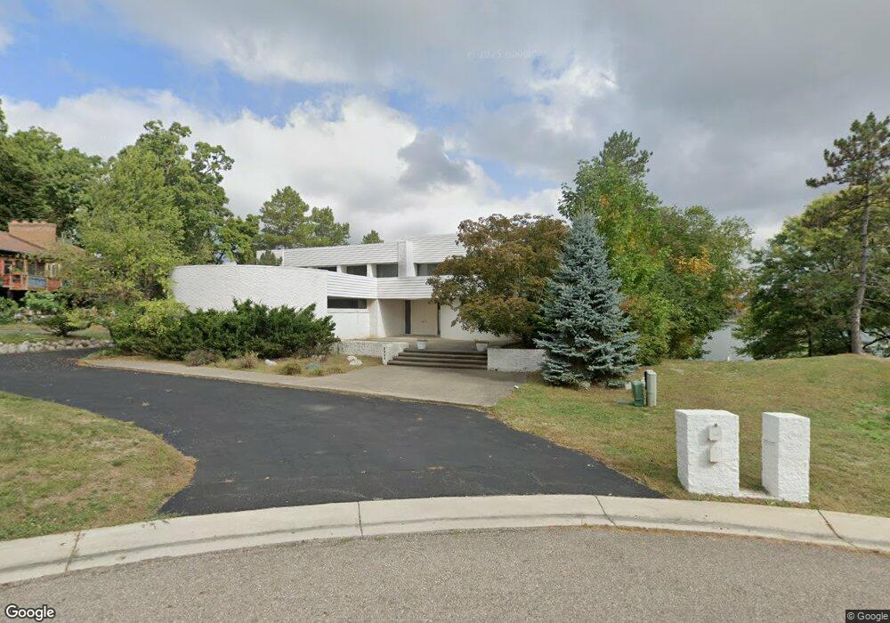 2060 Bloomfield Woods Ct, West Bloomfield, MI 48323 - photo 1