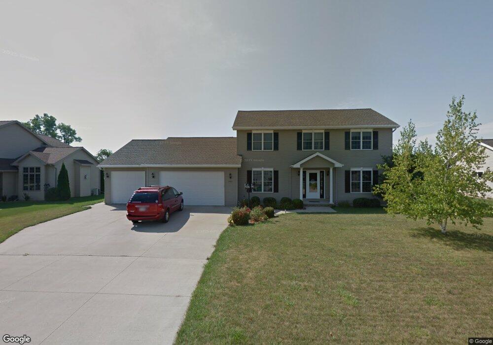 W5913 Easter Lily Dr, Appleton, WI 54915 - photo 1