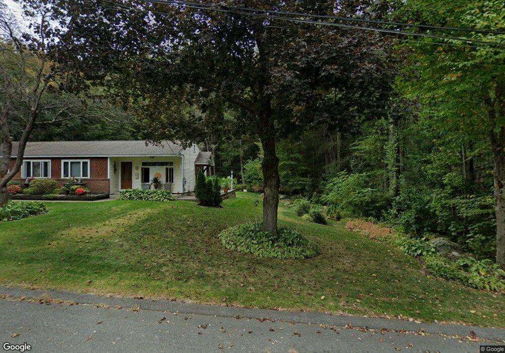 11 Laurel St, Shelburne Falls, MA 01370 - photo 1