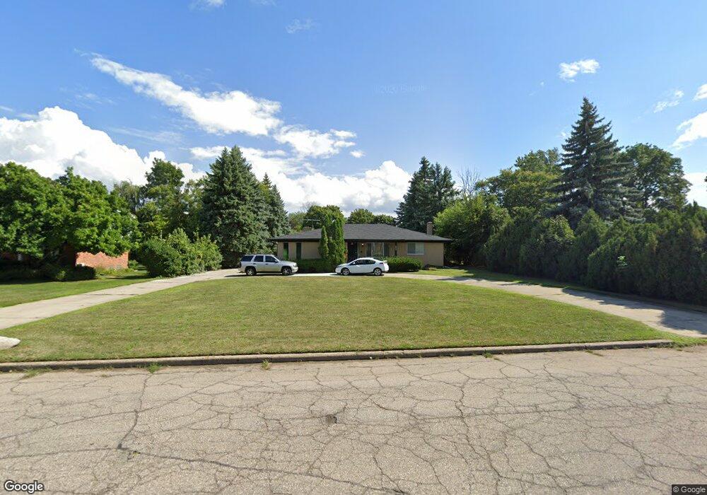 136 Bloomfield Blvd, Bloomfield Hills, MI 48302 - photo 1