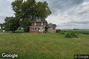 10329 S Clear Lake Rd, Beardstown, IL 62618