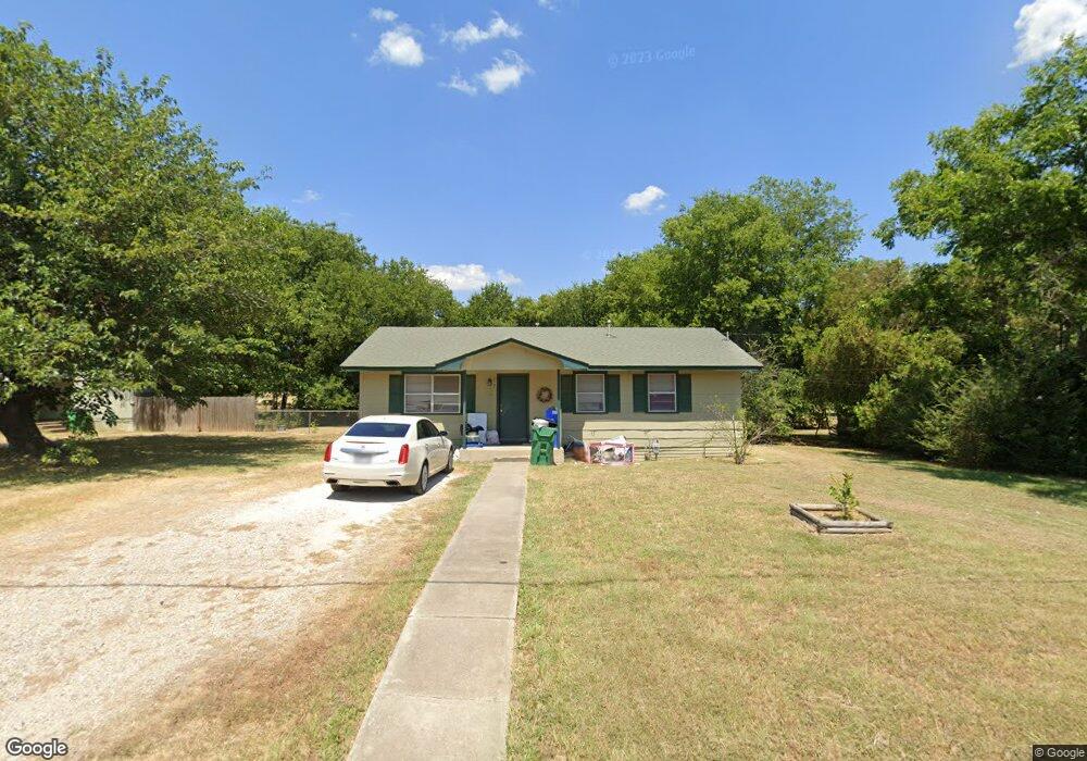1902 Rice Ave, Gainesville, TX 76240 - photo 1