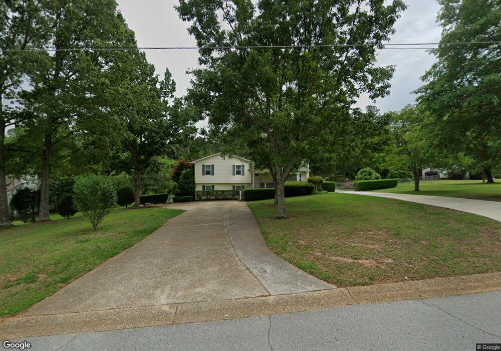 61 Cypress Cir, Carrollton, GA 30116 - photo 1