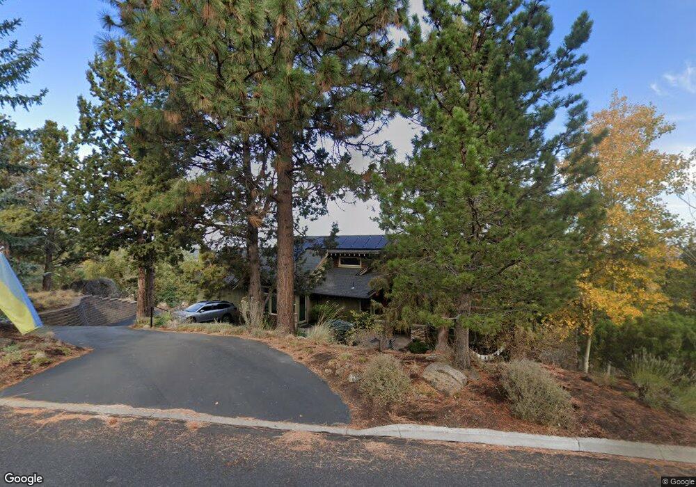 1592 NW Remarkable Dr, Bend, OR 97701 - photo 1