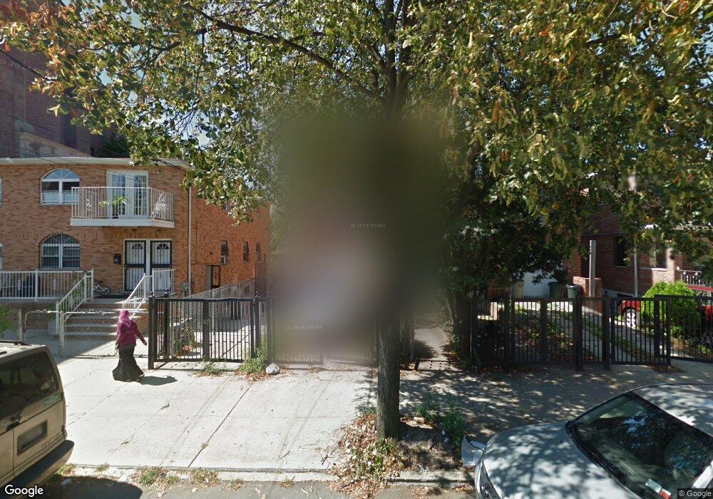 8722 109th St, Jamaica, NY 11418 - photo 1