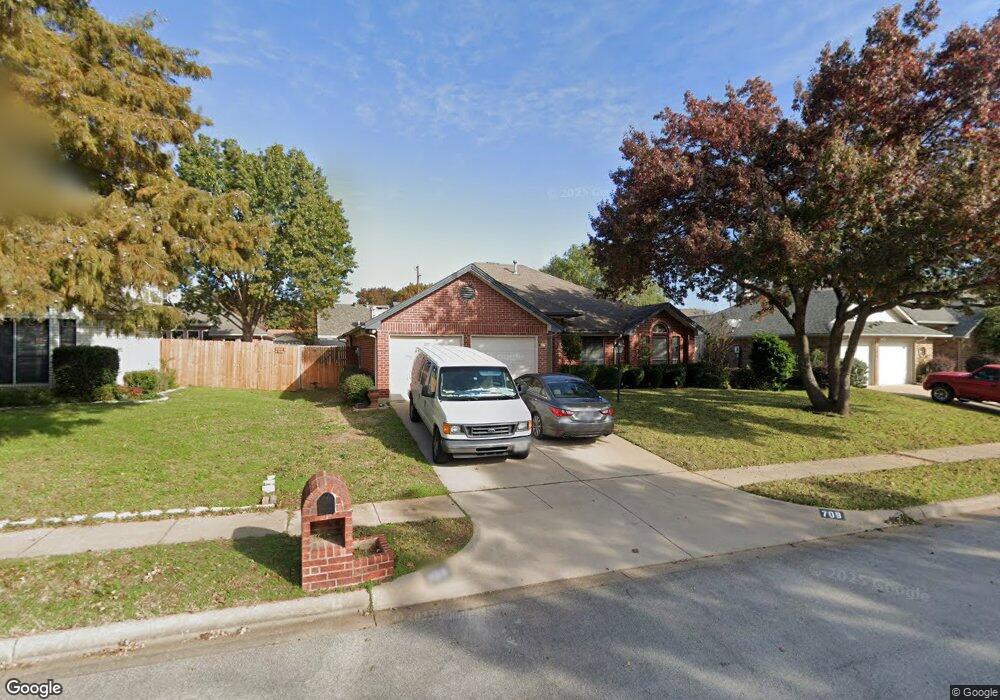 709 Timbercreek Dr, Hurst, TX 76053 - photo 1
