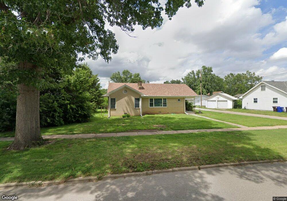 1411 E Euclid St, McPherson, KS 67460 - photo 1