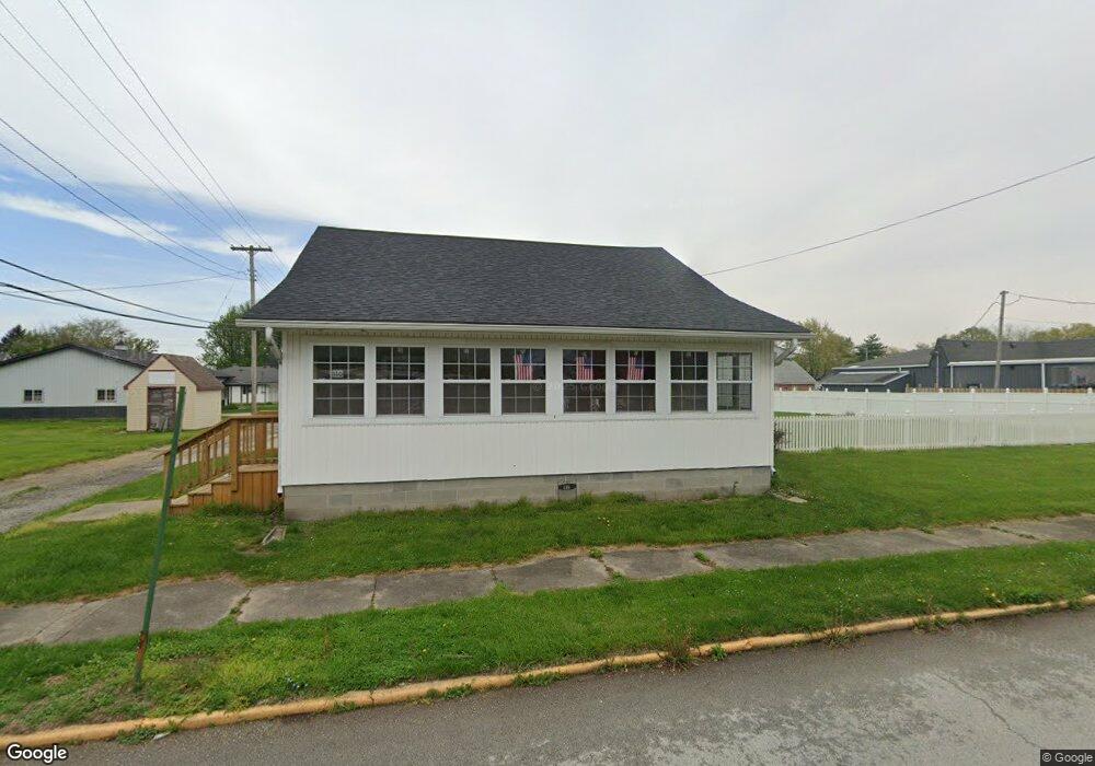 110 W Sherman St, Windfall, IN 46076 - photo 1