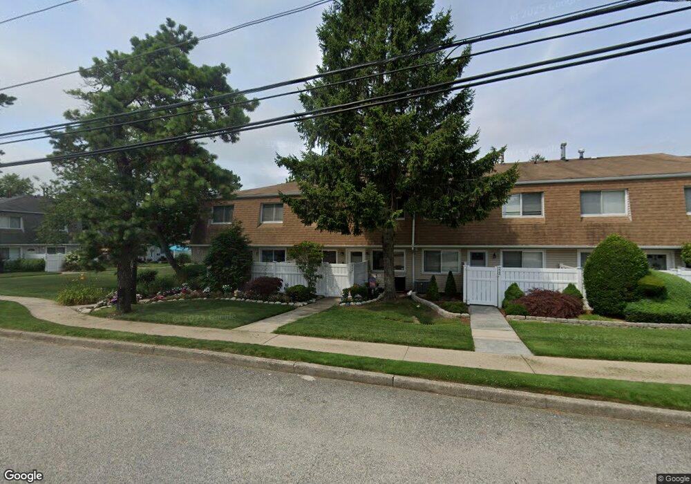 226 Storm Dr, Holtsville, NY 11742 - photo 1