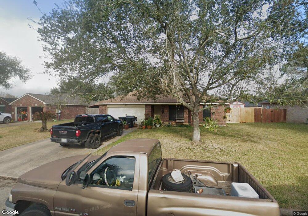 3108 Quail Run Dr, Alvin, TX 77511 - photo 1