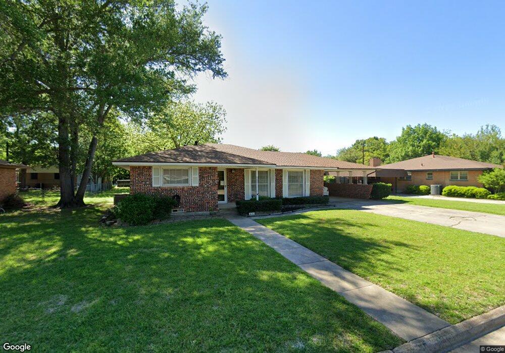 703 Line Dr, Gainesville, TX 76240 - photo 1