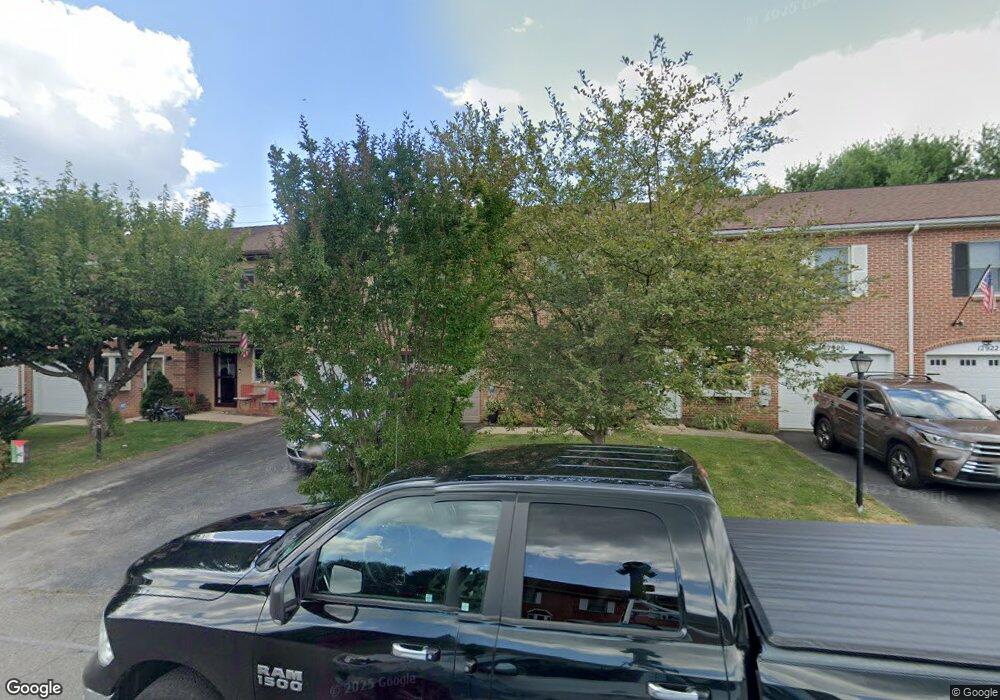 17918 Clubhouse Dr, Hagerstown, MD 21740 - photo 1