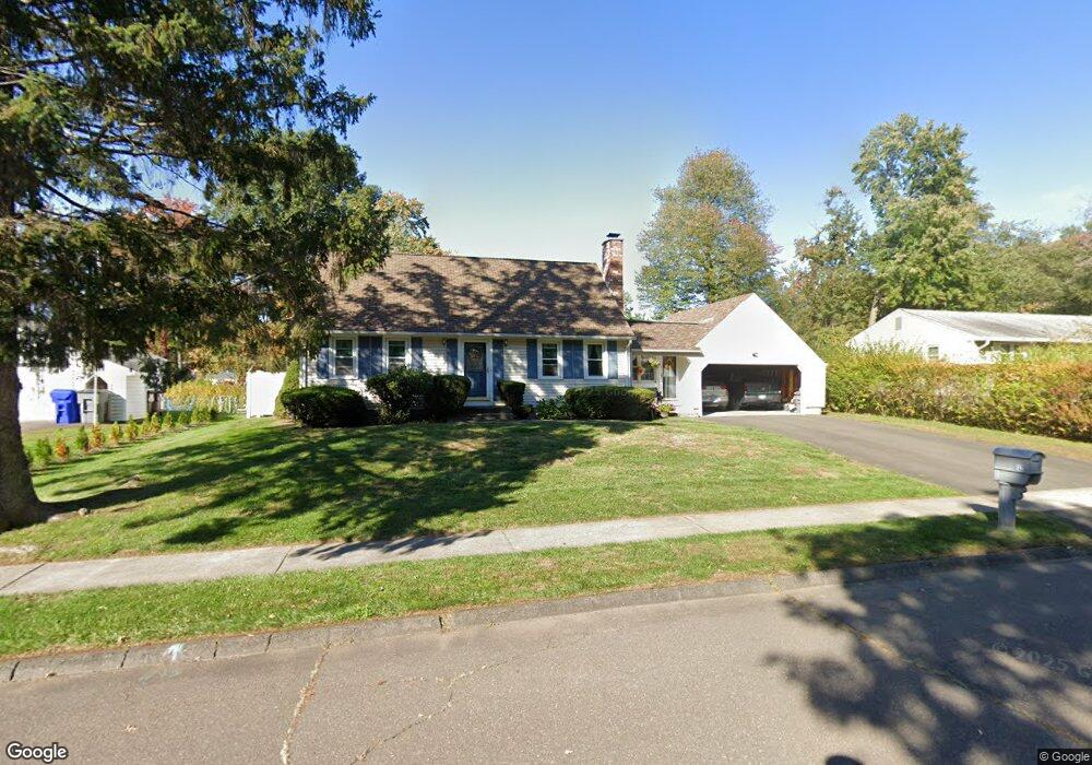 32 Silver Ln, Enfield, CT 06082 - photo 1