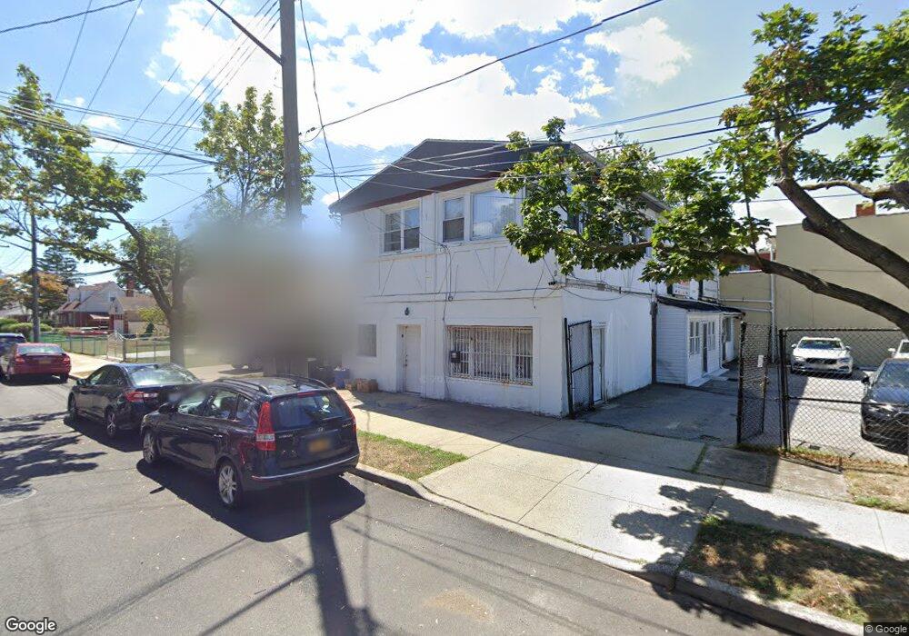 84-12 264th St, Floral Park, NY 11001 - photo 1