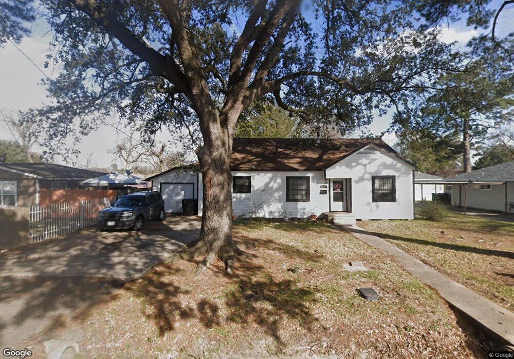 7618 Appleton St, Houston, TX 77022 - photo 1