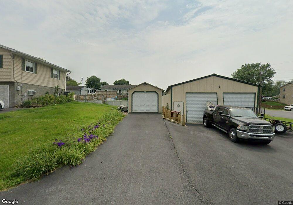 1382 Lakeshore Dr, Chambersburg, PA 17202 - photo 1