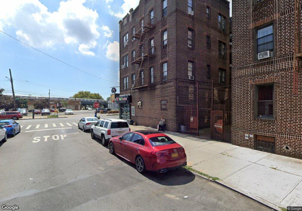 9752 75th St unit B4, Ozone Park, NY 11416 - photo 1