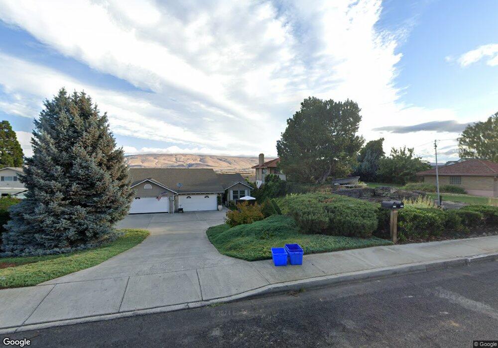 1117 E 8th St, the Dalles, OR 97058 - photo 1