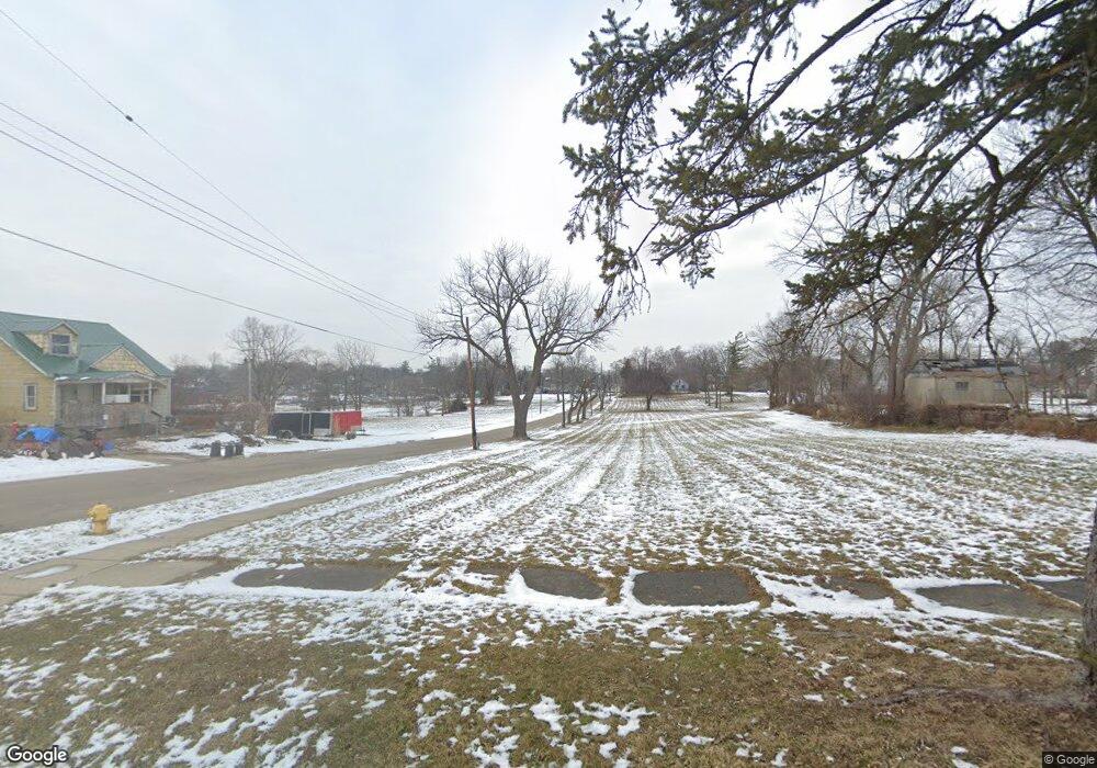 2534 W 4th Ave, Flint, MI 48503 - photo 1