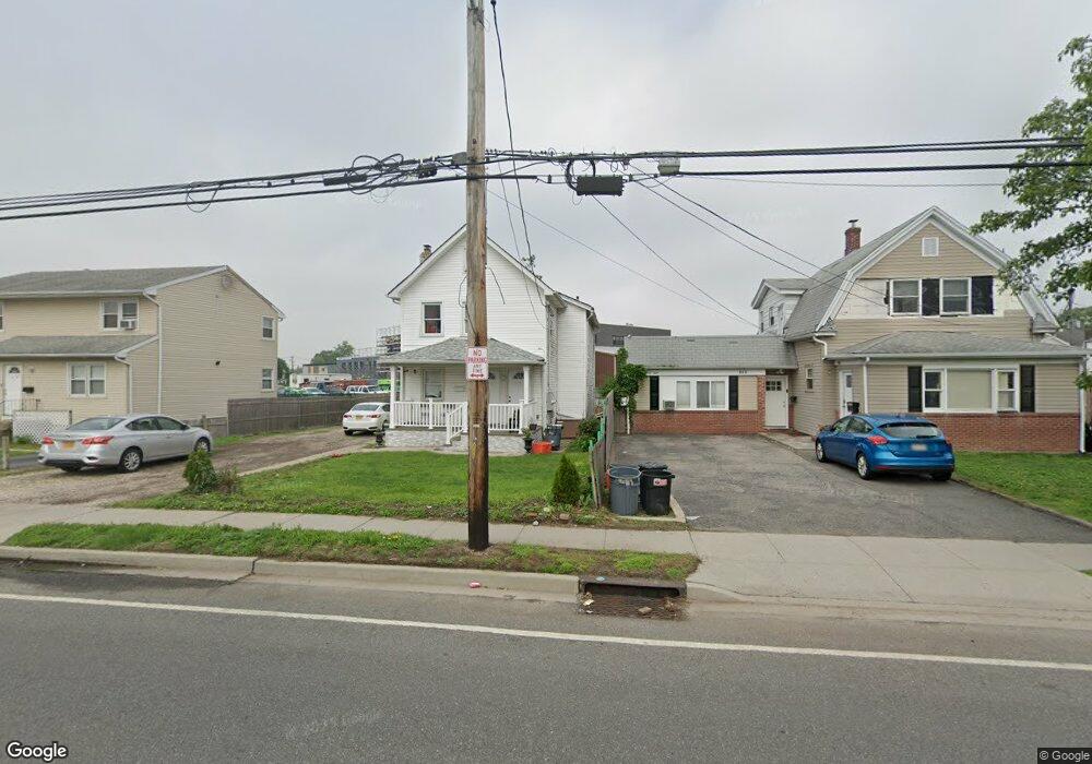 146 Woodfield Rd, West Hempstead, NY 11552 - photo 1