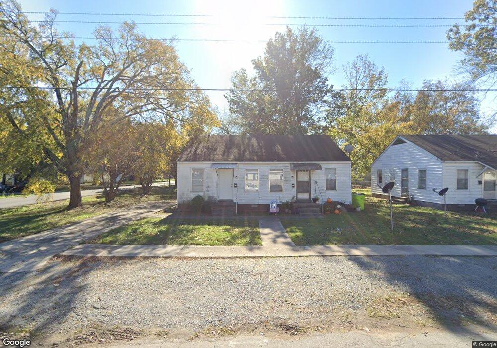 612 E 7th St, Stuttgart, AR 72160 - photo 1