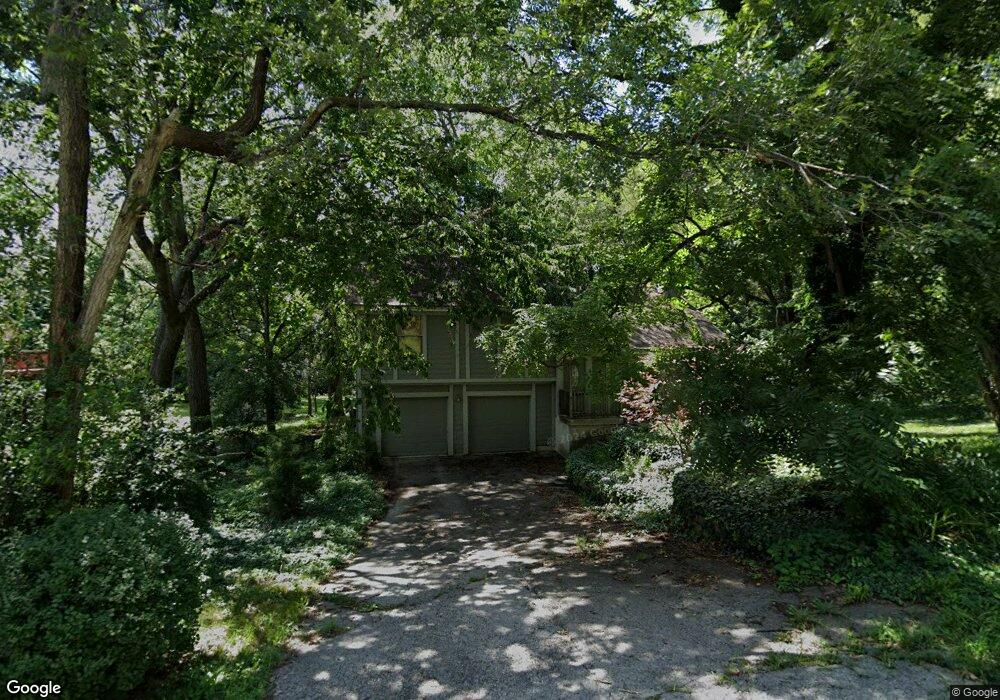 4920 Grant St, Shawnee, KS 66203 - photo 1