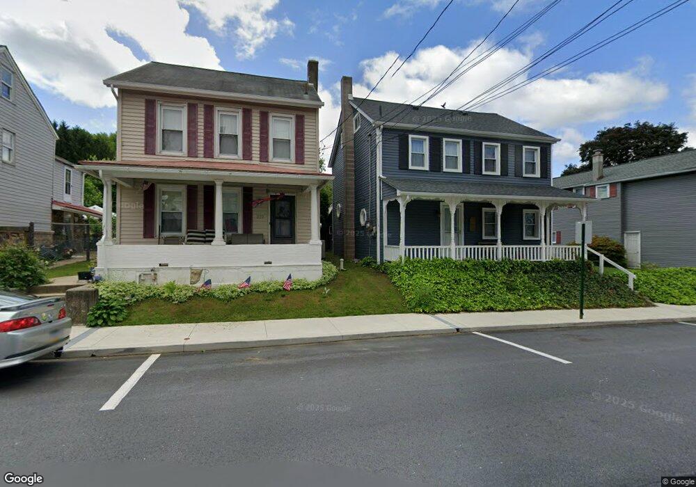 320 Franklin St, Alburtis, PA 18011 - photo 1