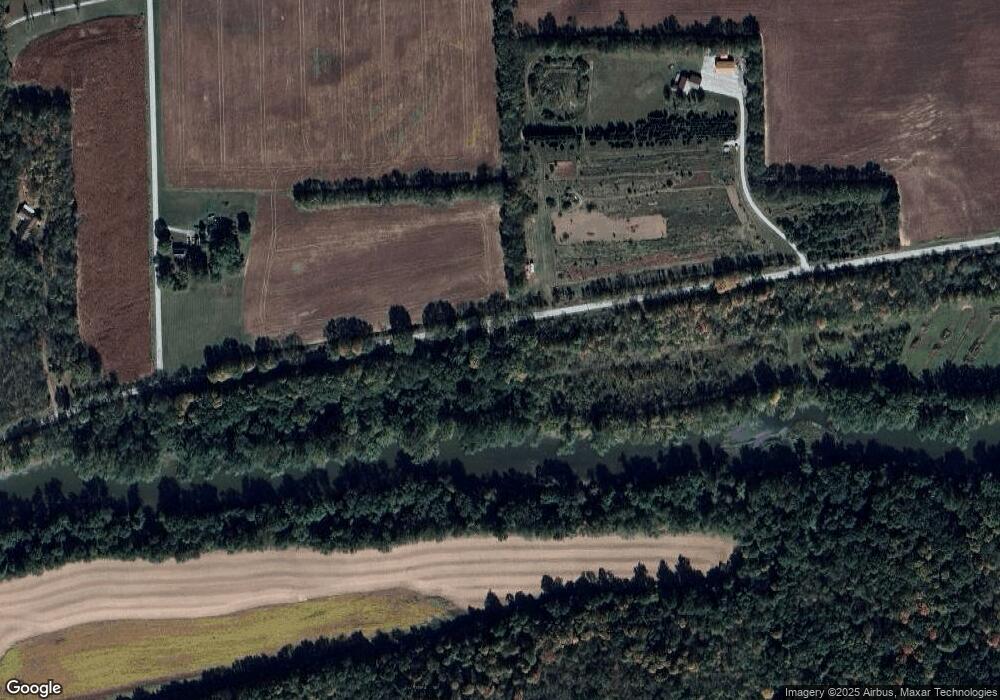 6135 E Schmalzried Rd, Lagro, IN 46941 - photo 1