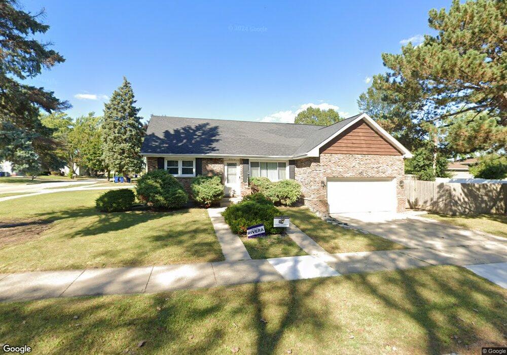 2820 University Ave, Waukegan, IL 60085 - photo 1