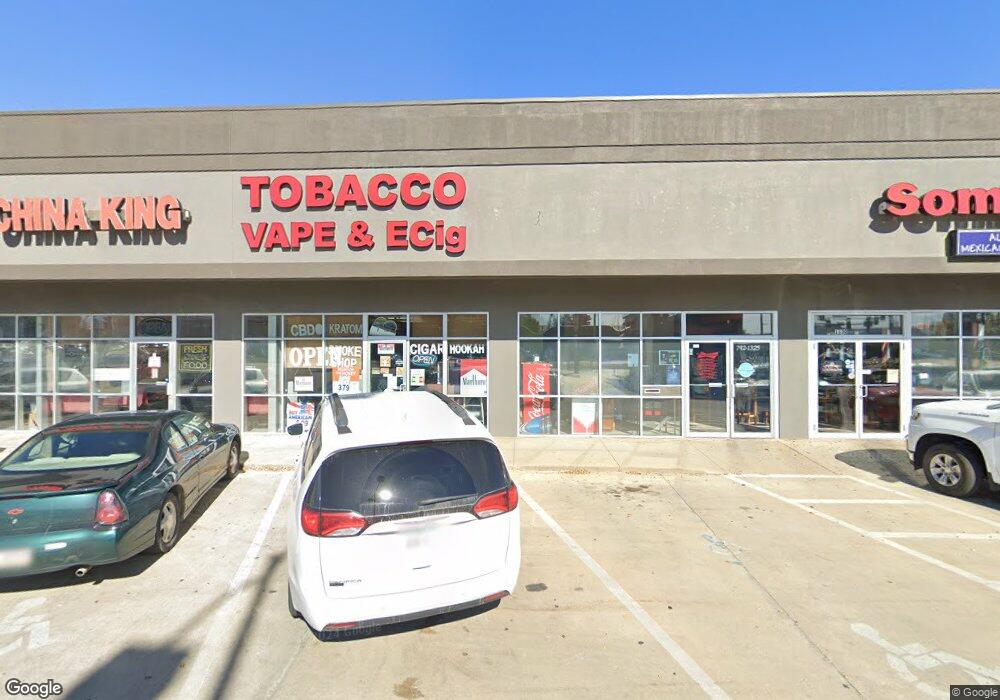 1126 1st Ave E, Newton, IA 50208 - photo 1