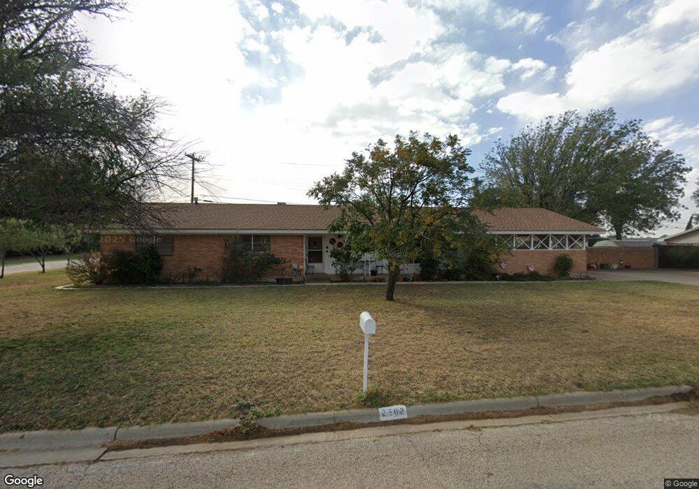 2302 Cindy Ln, Big Spring, TX 79720 - photo 1