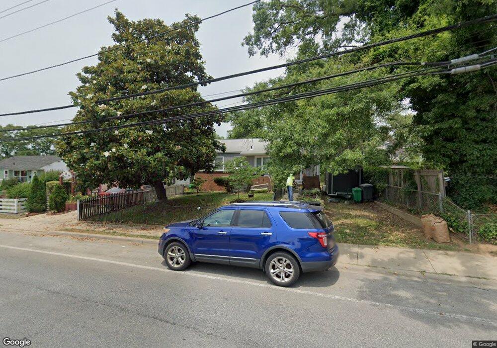 5512 Carters Ln, Riverdale, MD 20737 - photo 1