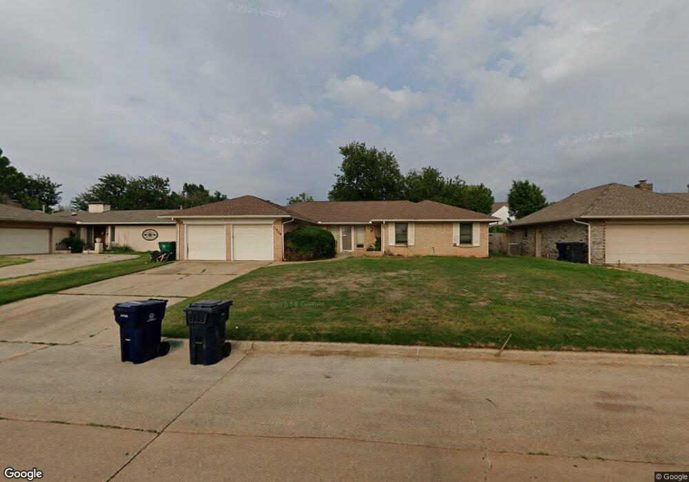 11908 Camelot Dr, Oklahoma City, OK 73120 - photo 1