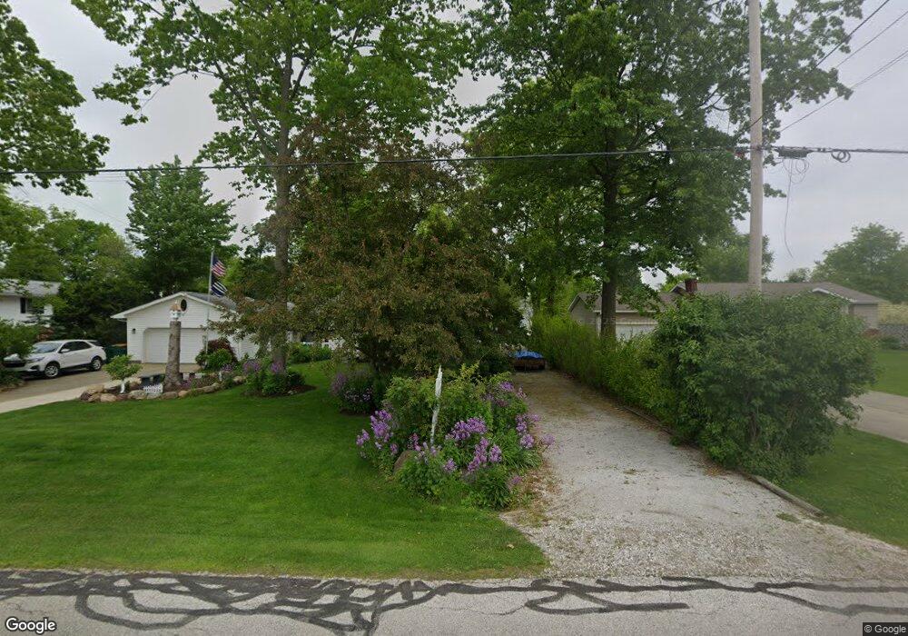 121 W Satin St, Jefferson, OH 44047 - photo 1