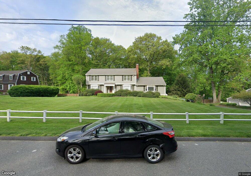 30 Iron Gate Rd, Trumbull, CT 06611 - photo 1