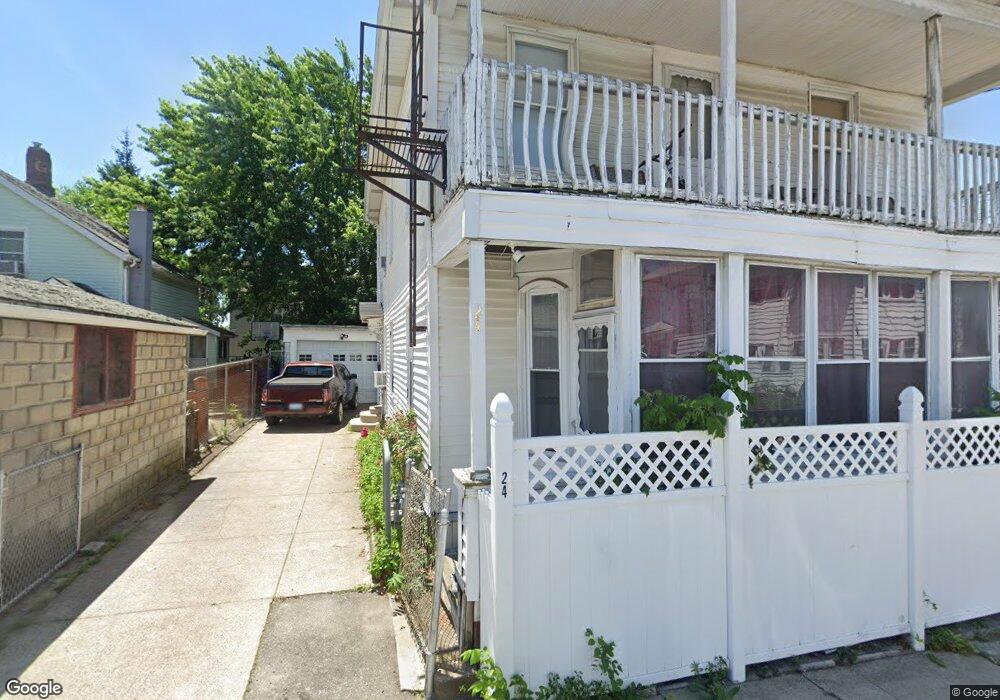 24 Carson St, Pawtucket, RI 02860 - photo 1