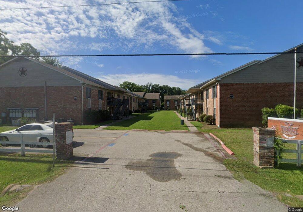 327 W Hufsmith Rd unit 503, Tomball, TX 77375 - photo 1