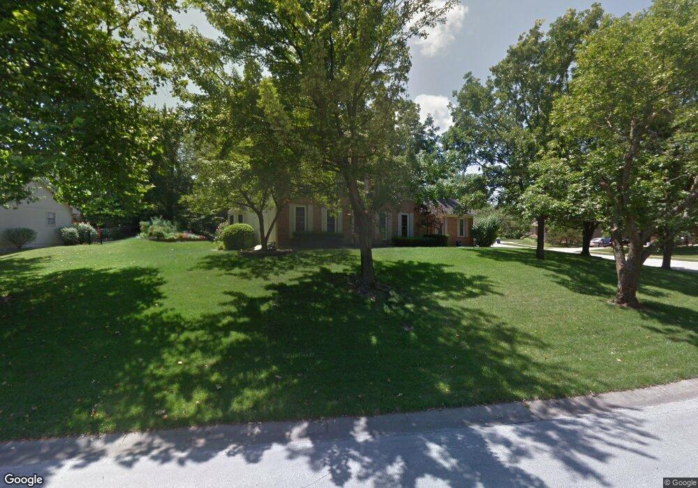 8315 Richards Rd, Lenexa, KS 66215 - photo 1