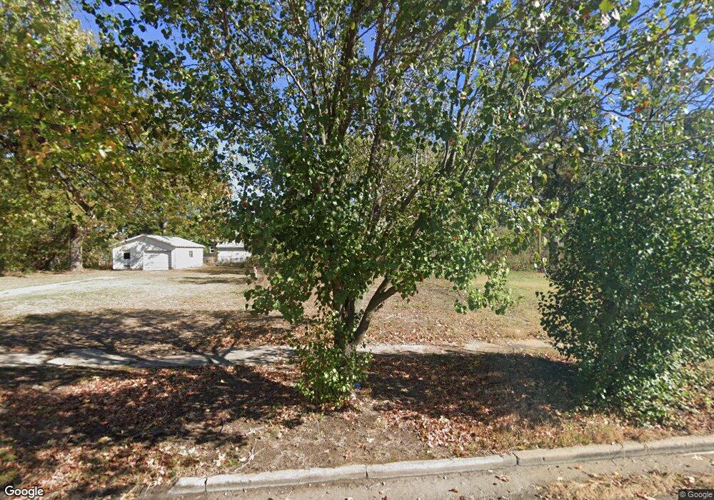 701 N Taft Ave, Okmulgee, OK 74447 - photo 1