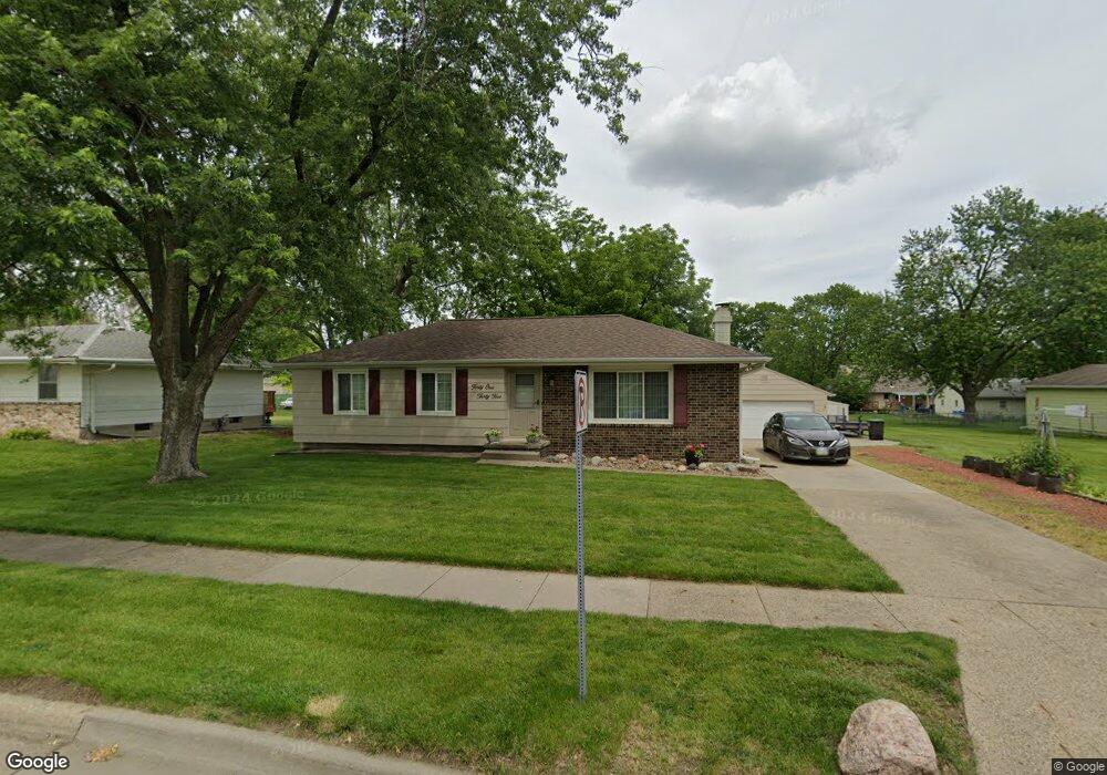4135 E 24th Ct, Des Moines, IA 50317 - photo 1
