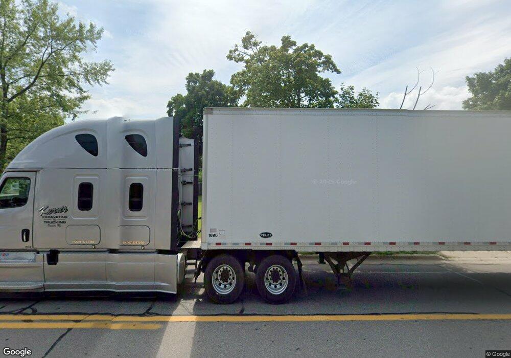 831 W Huron Ave, Vassar, MI 48768 - photo 1